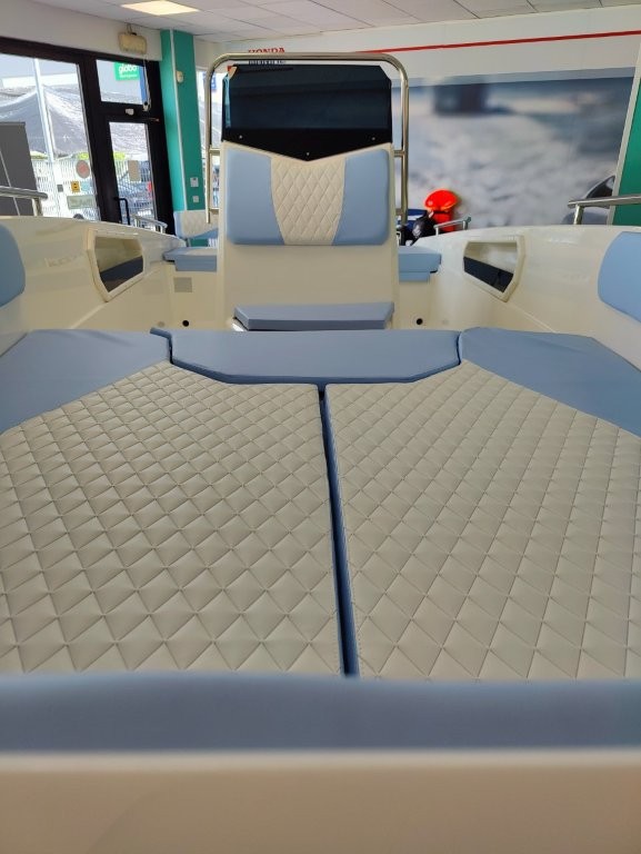 Barca TEOREMA 20 OPEN completa di HONDA 40E 1000cc