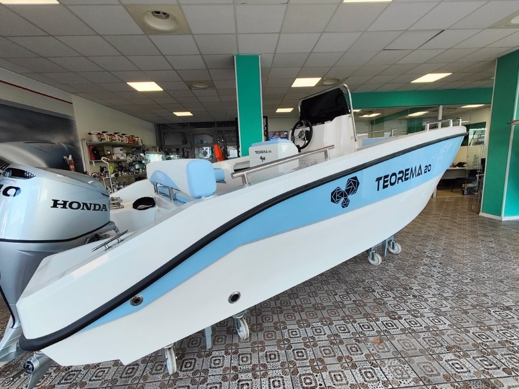 Barca TEOREMA 20 OPEN completa di HONDA 40E 1000cc