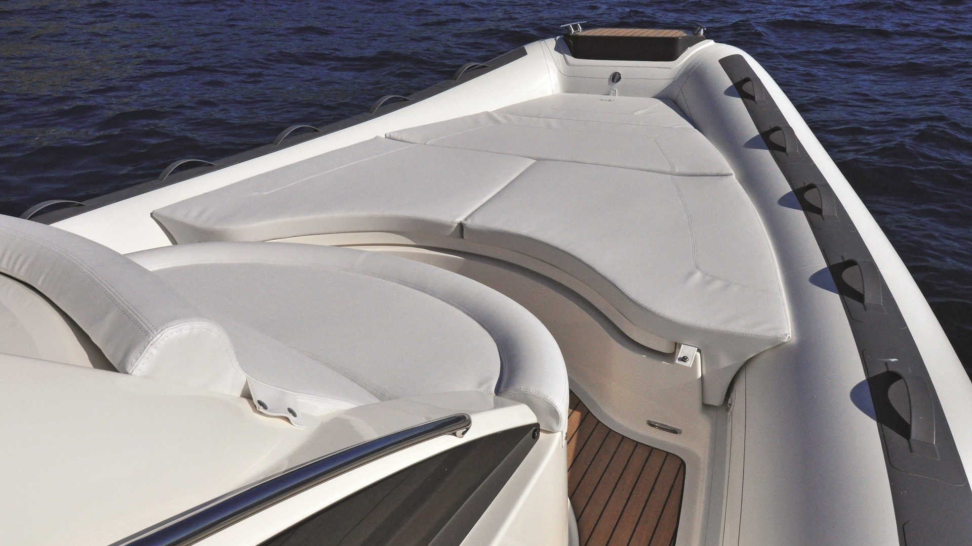 Gommone BWA Flyer Premium 34 - immagine 8